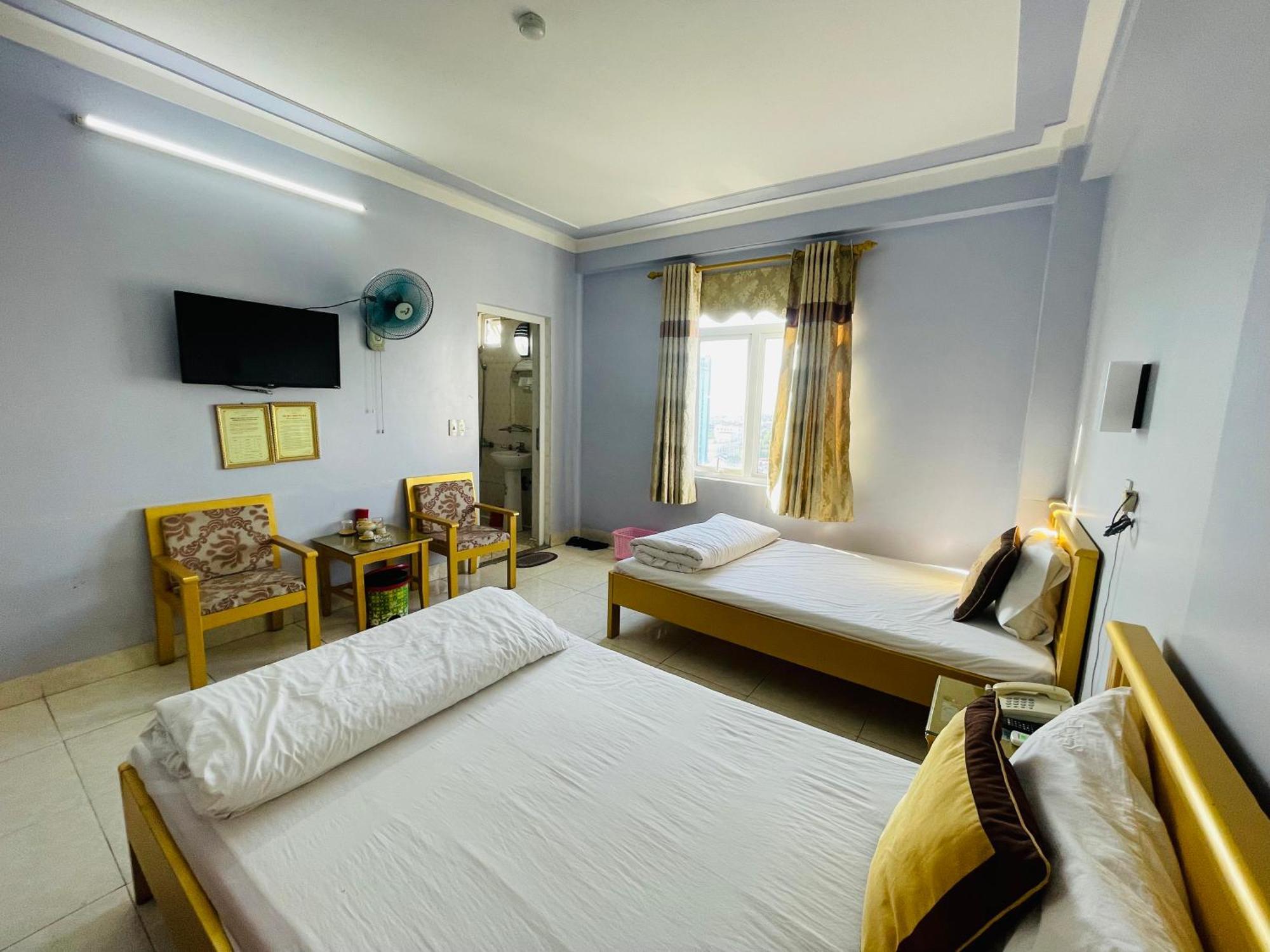 Khách Sạn Ngọc Ly 8 Thanh Hóa Exterior foto